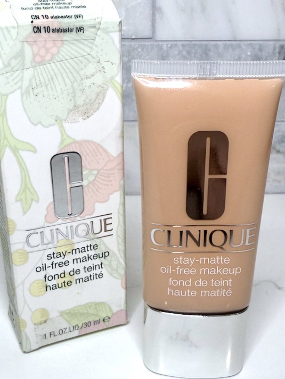 Clinique Stay Matte Oil Free Makeup - Alabaster - DISCONTINUED - NIB